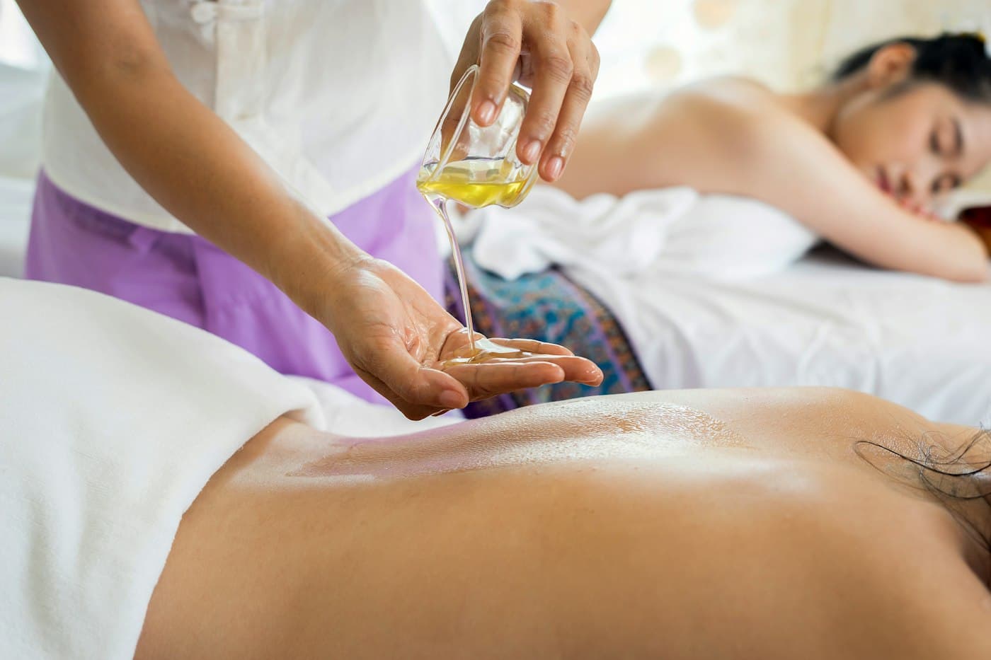 Massage aux huiles dans un spa